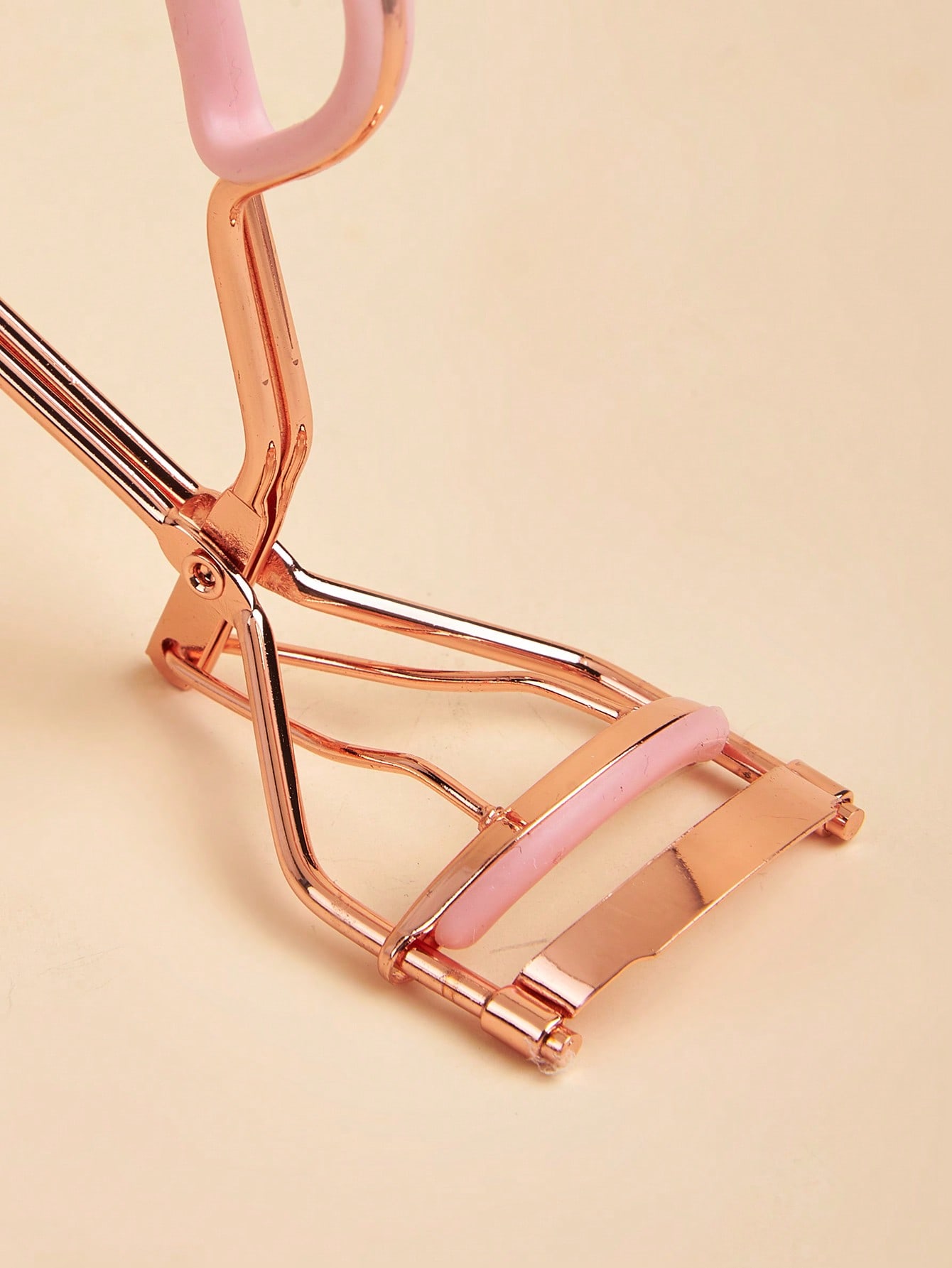 1pc Professional Eyelash Curle - Beauty Without Makeup 评论和价格